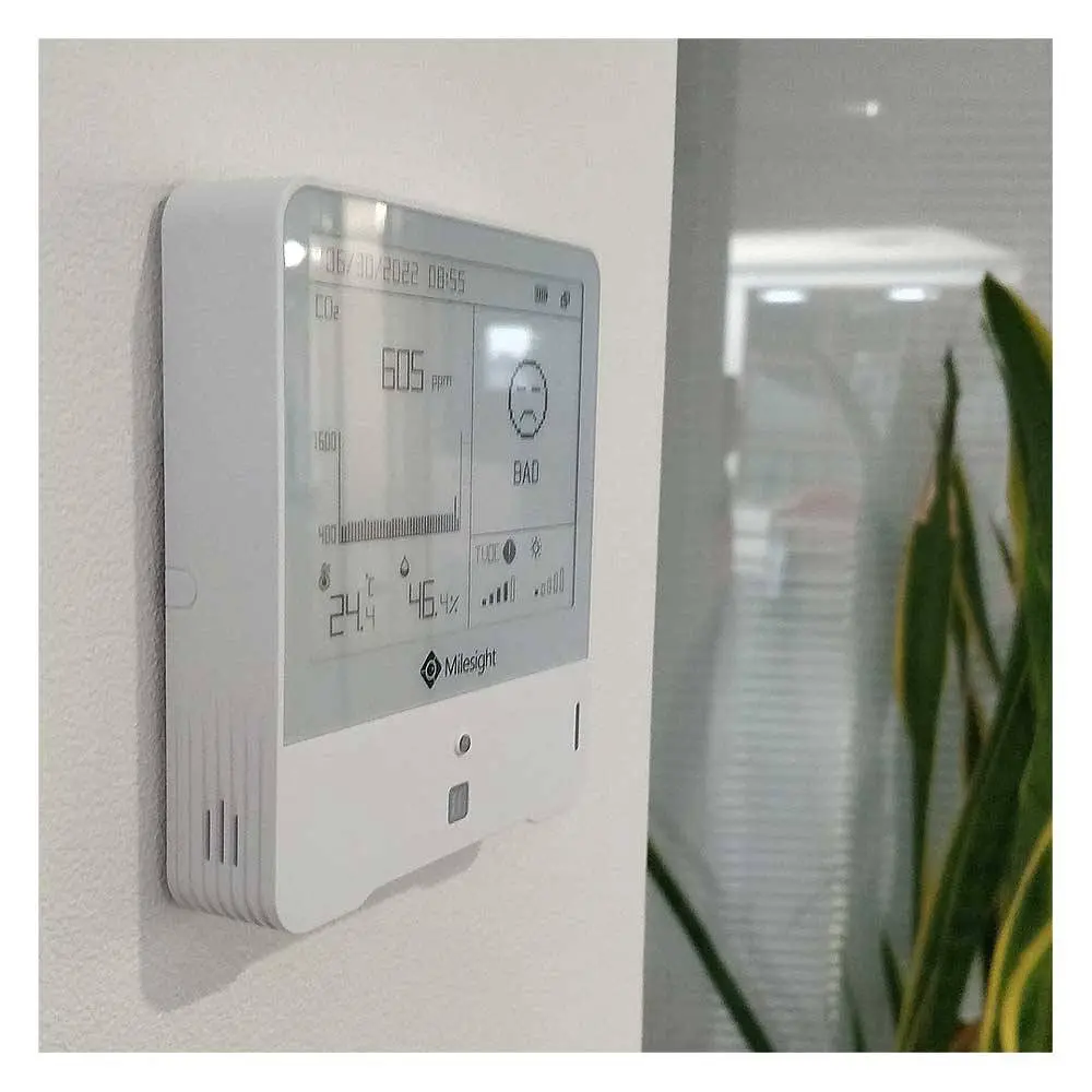 am103-868m_capteur-de-qualit_-air-int_rieur-qai-7en1-co2-tvoc-lorawan-03_1.webp